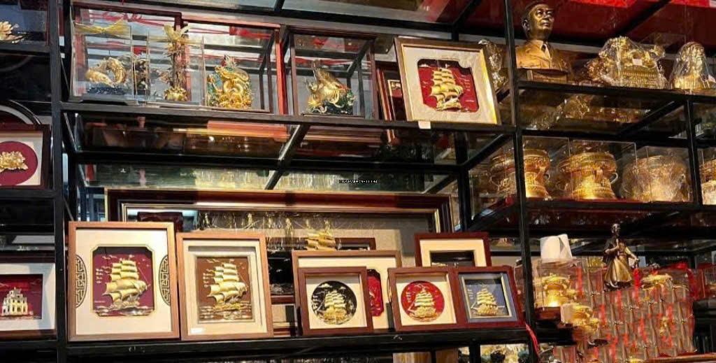 showroom bán quà tặng mạ vàng tại Hà Nội